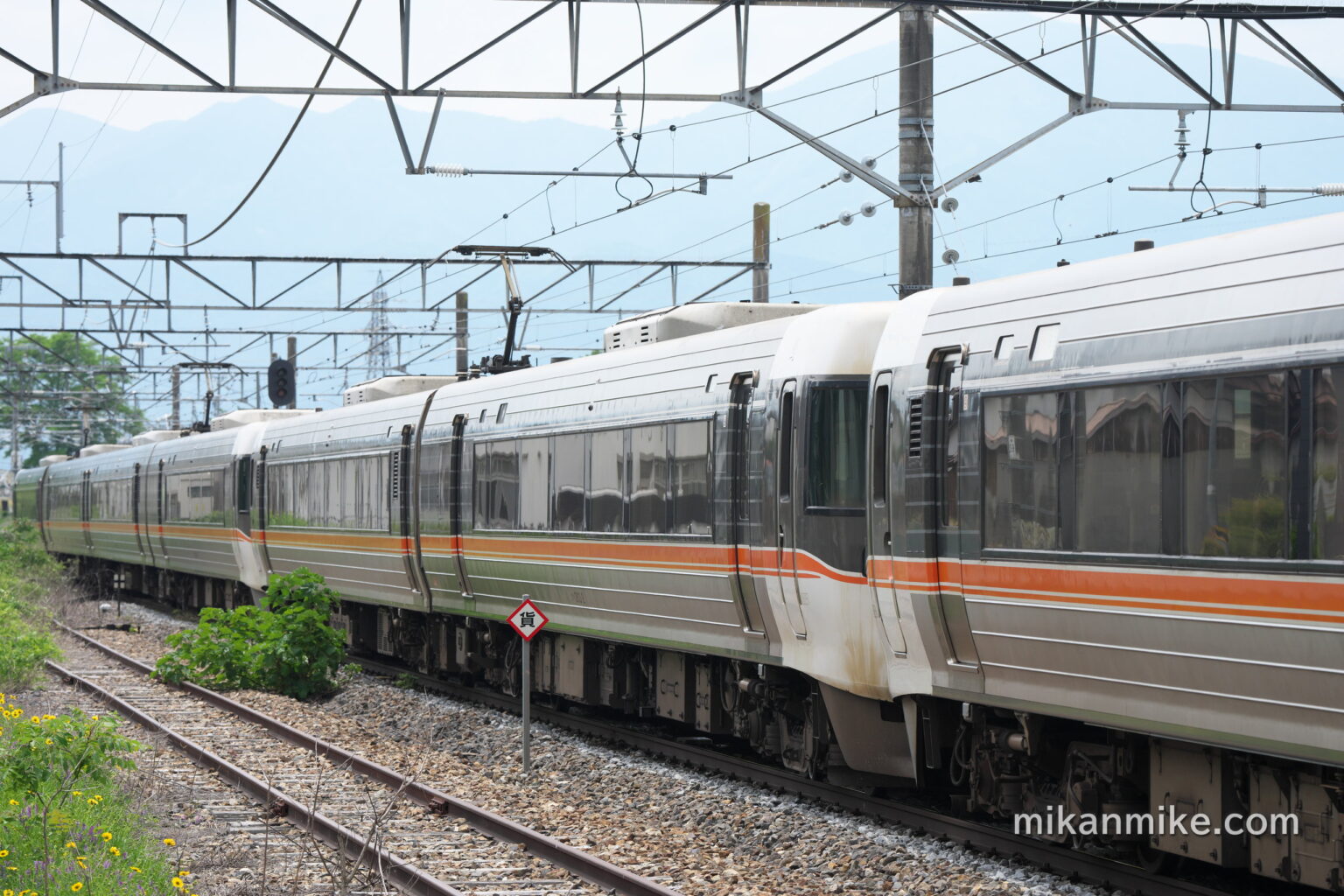383系L編成の中間編成