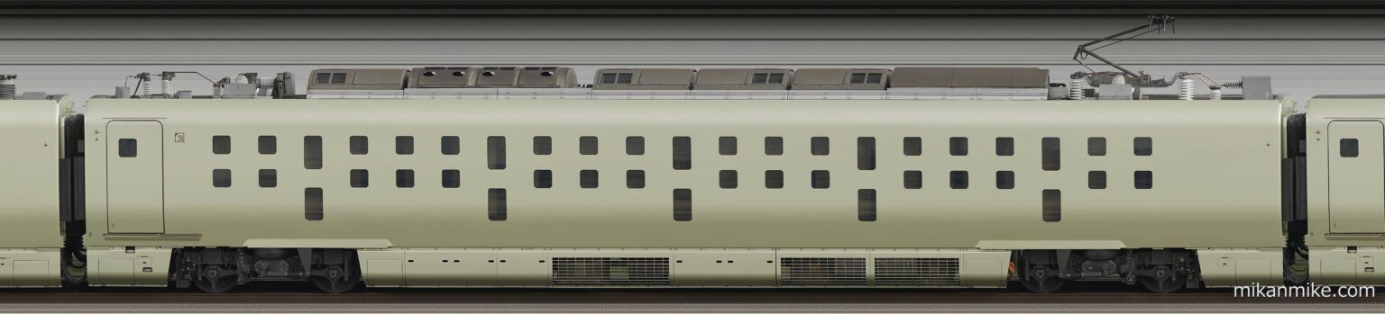 E001-3(3号車)