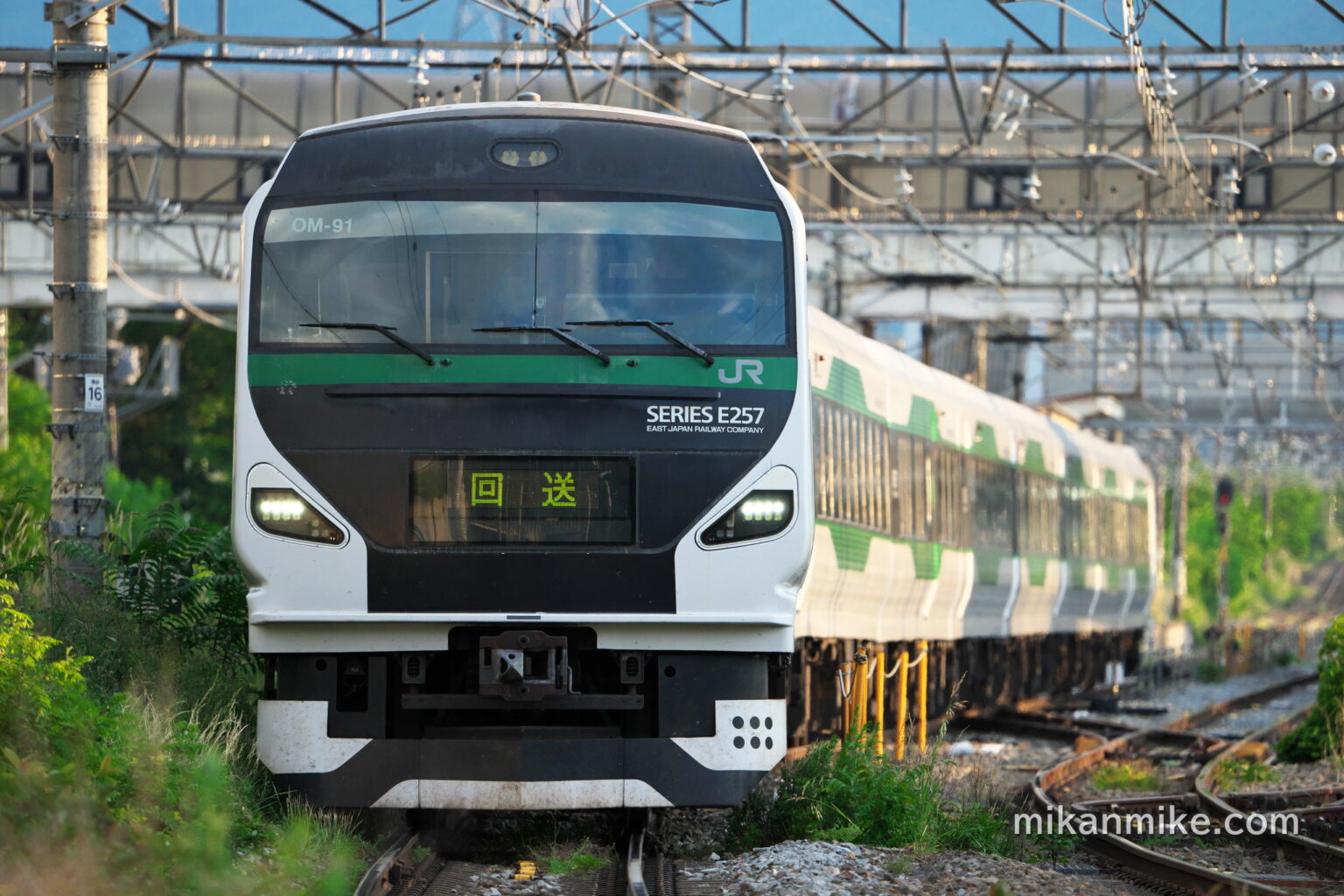 長野へ疎開回送されるE257系5000番台、OM-91編成