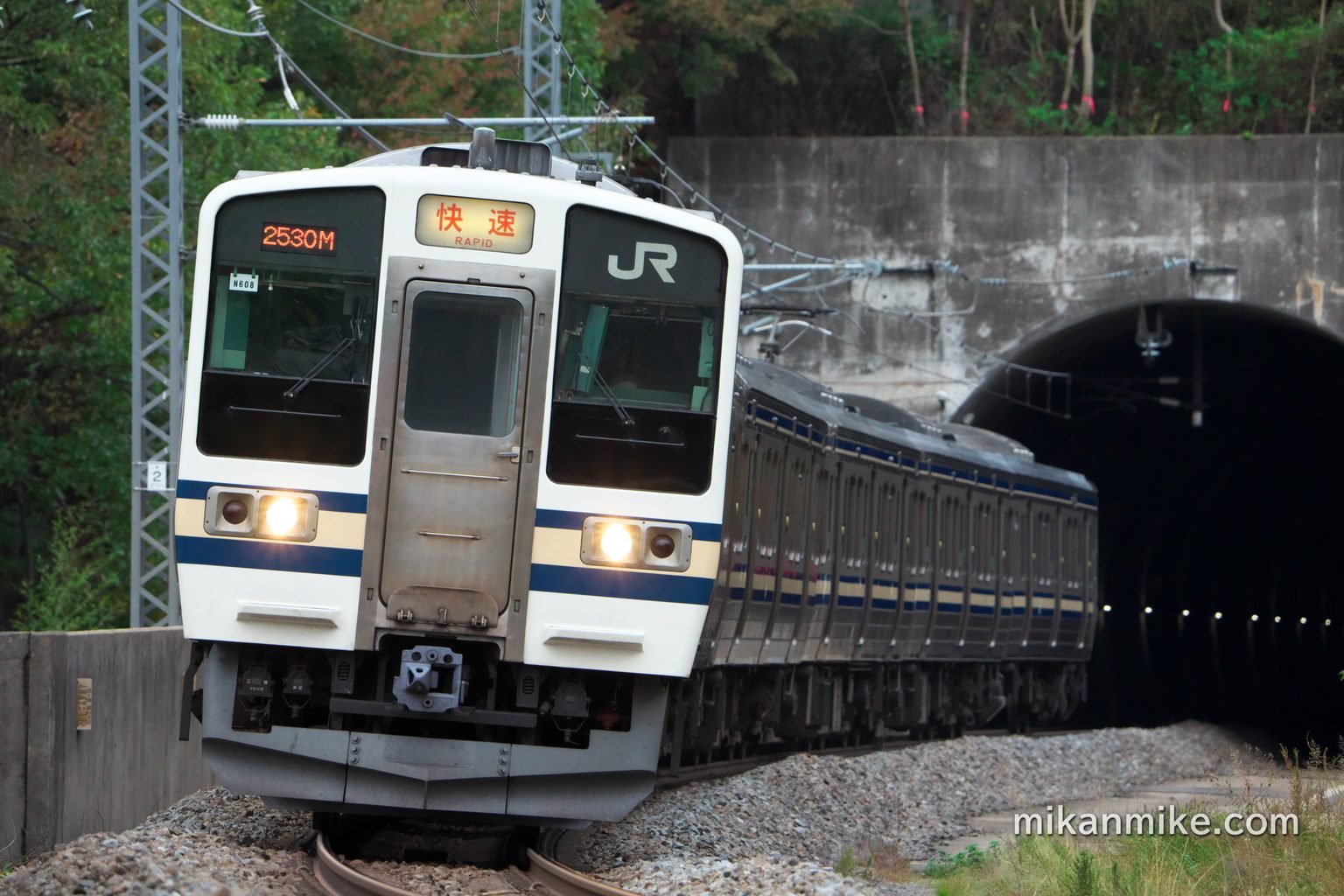 211系N608編成（横須賀色）篠ノ井線 快速 2530Mに充当
